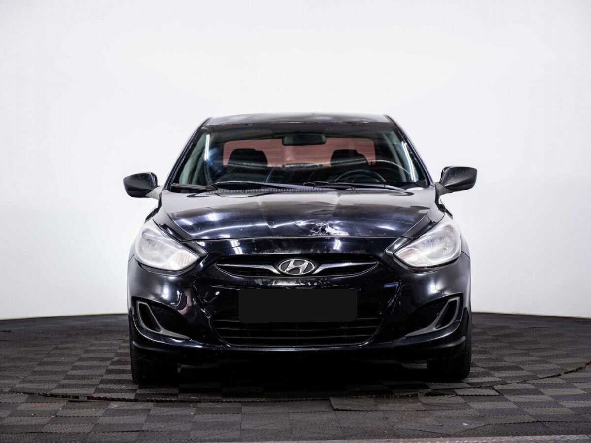 Купить Hyundai Solaris, 2013, 117 000 км, фото №2