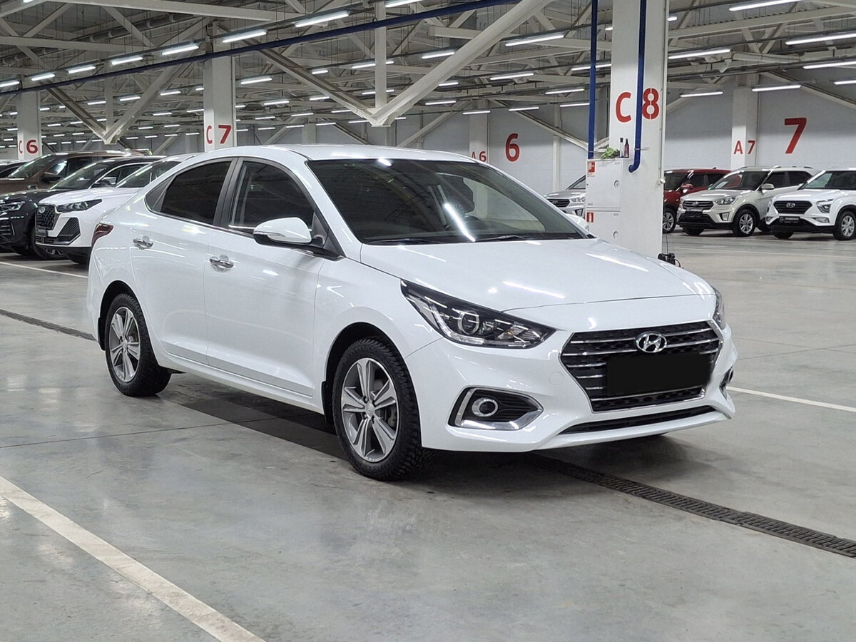 Купить Hyundai Solaris II, 2017, 51 103 км, фото №3
