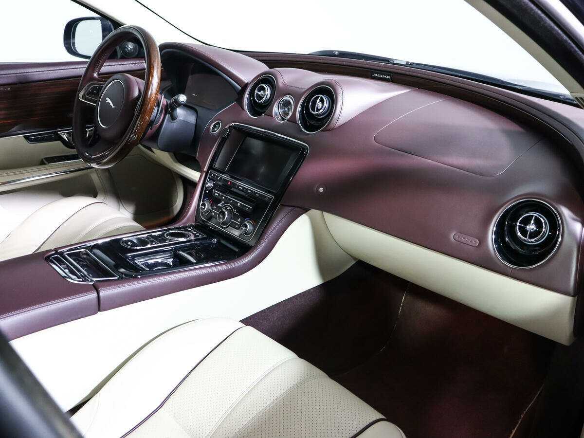 Купить Jaguar XJ Long, 2014, 73 102 км, фото №7