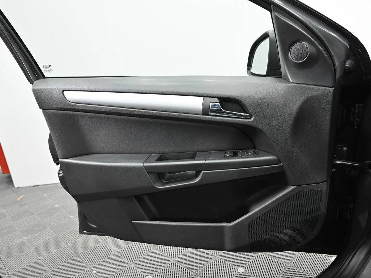 Купить Opel Astra, 2012, 159 000 км, фото №7