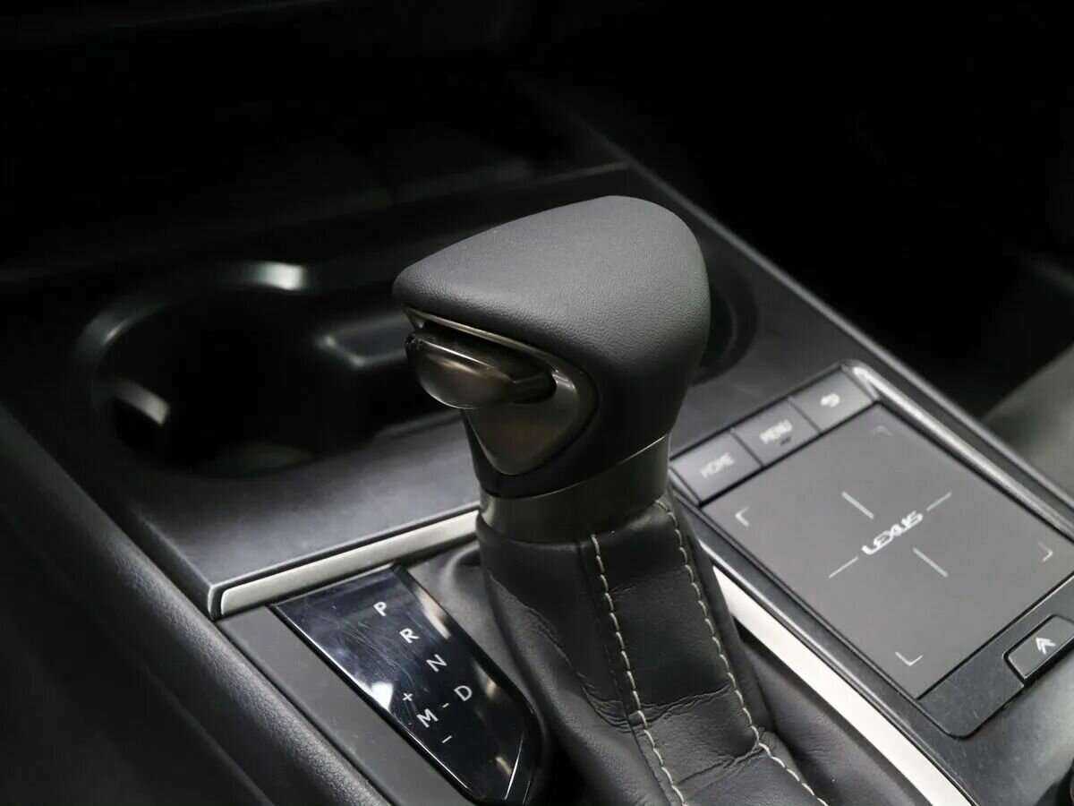 Купить Lexus UX 200, 2019, 70 000 км, фото №8