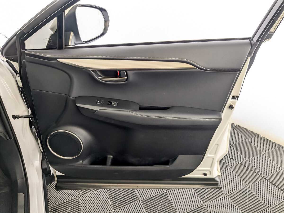 Купить Lexus NX 200, 2018, 75 998 км, фото №24