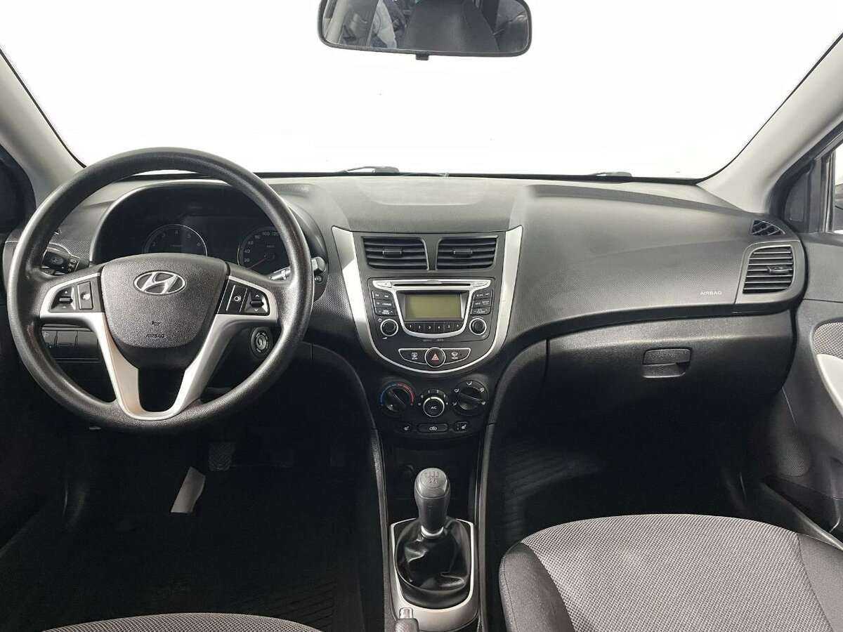 Купить Hyundai Solaris, 2014, 184 610 км, фото №7
