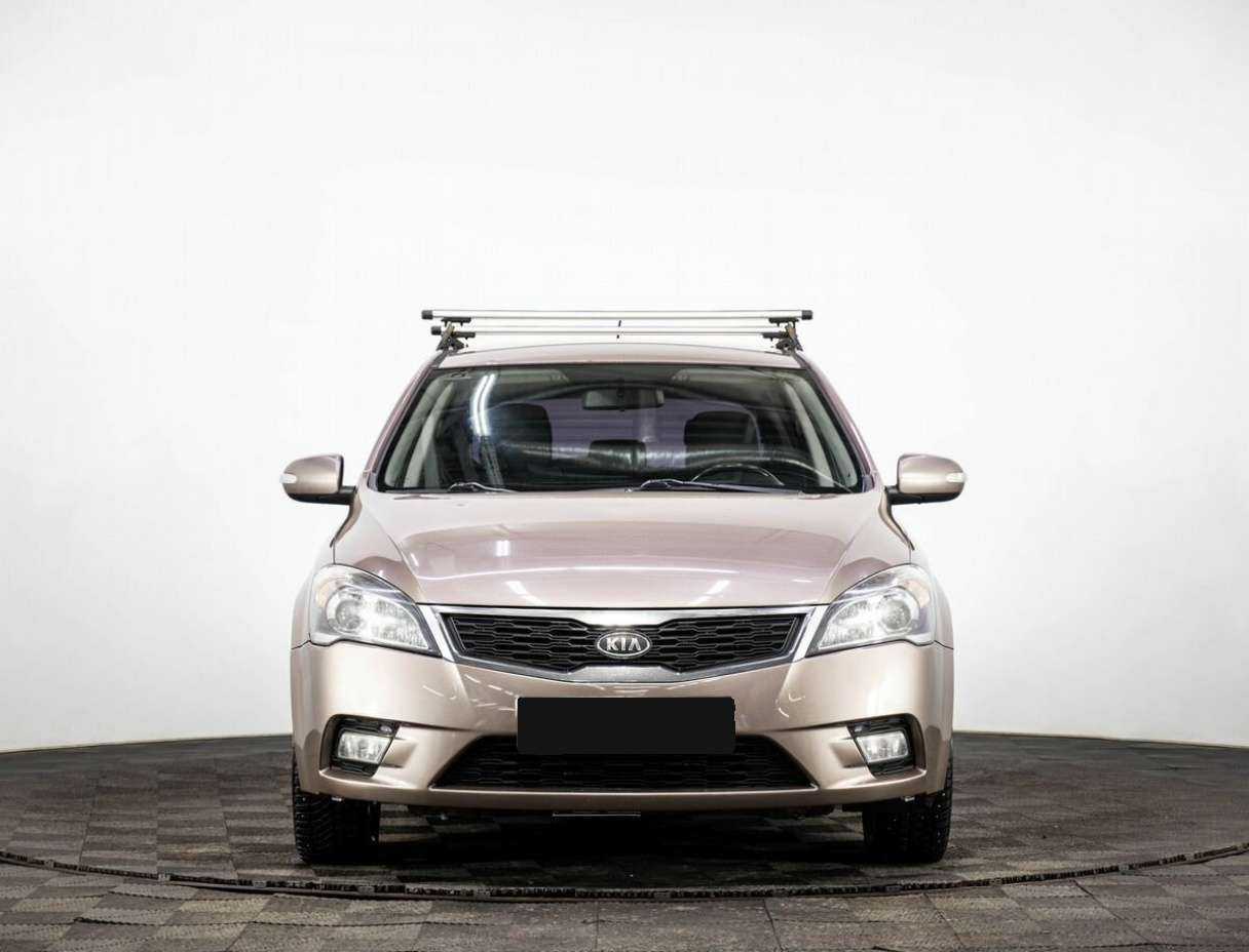 Купить Kia Ceed, 2012, 207 297 км, фото №2