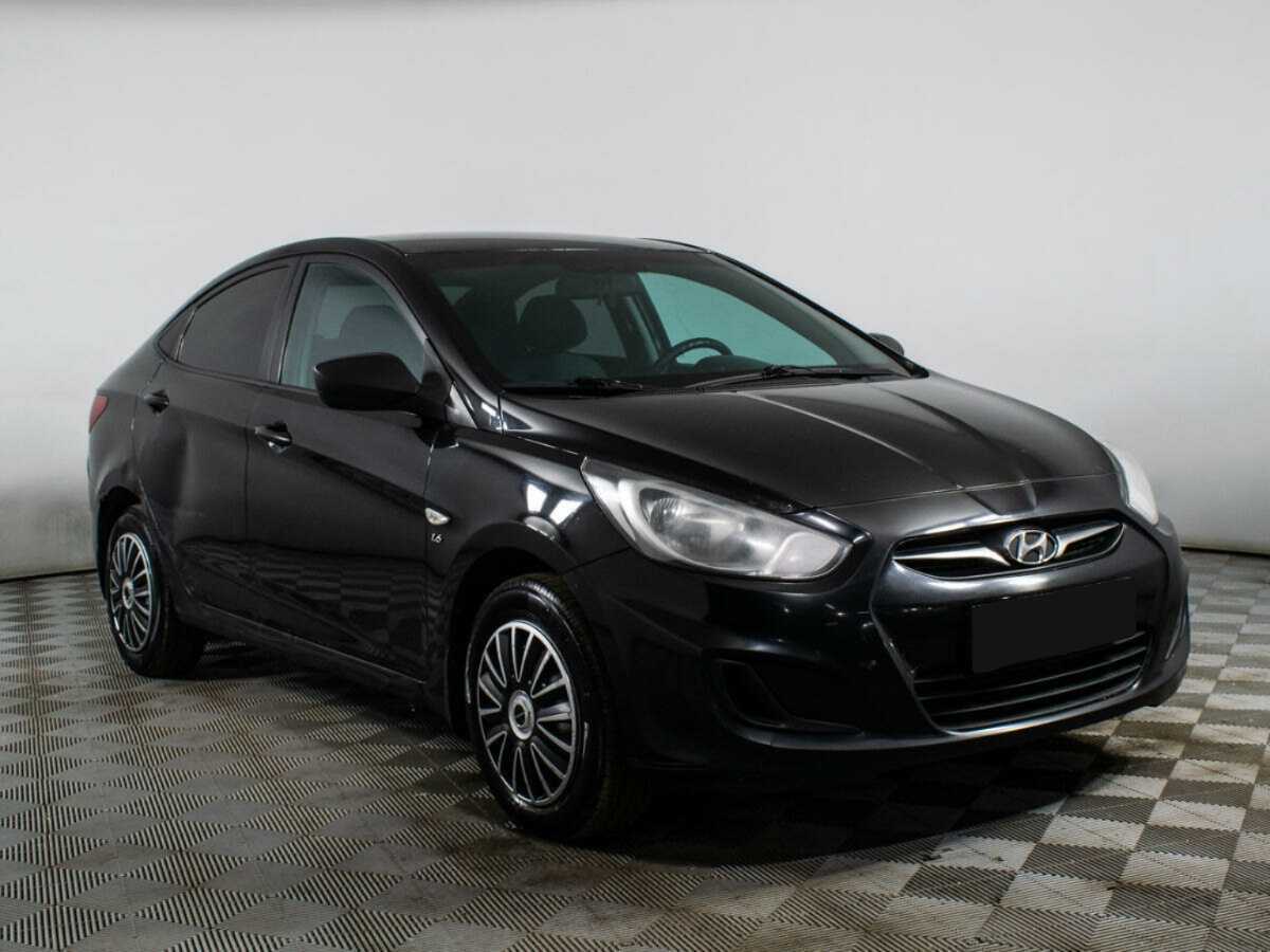 Купить Hyundai Solaris, 2013, 233 735 км, фото №3