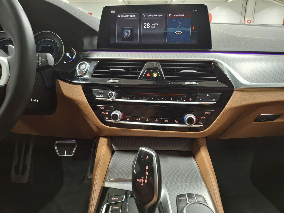 Купить BMW 5 серии 520d VII (G30/G31/G38), 2018, 139 205 км, фото №15