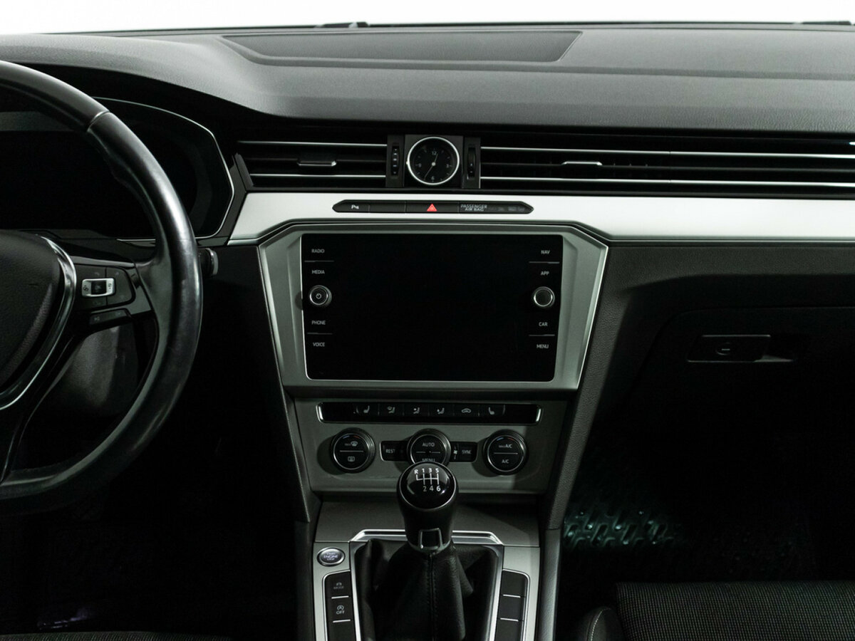 Купить Volkswagen Passat B8, 2017, 147 000 км, фото №14
