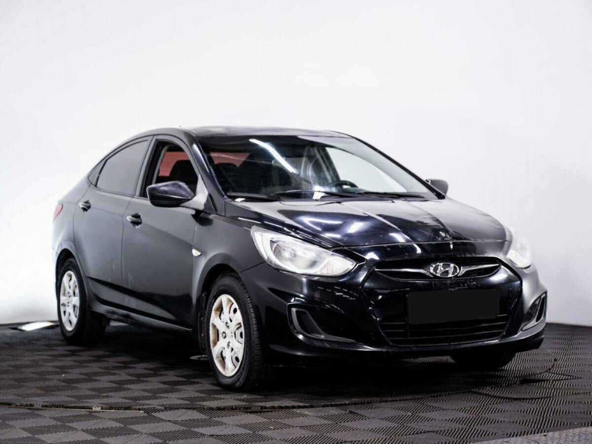 Купить Hyundai Solaris, 2013, 117 000 км, фото №3