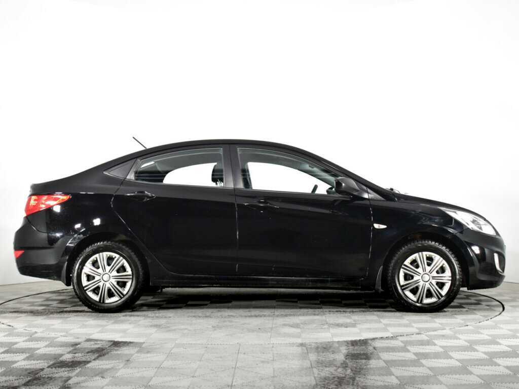 Купить Hyundai Solaris, 2012, 210 465 км, фото №2