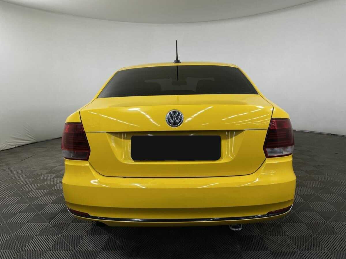 Купить Volkswagen Polo, 2017, 384 816 км, фото №3
