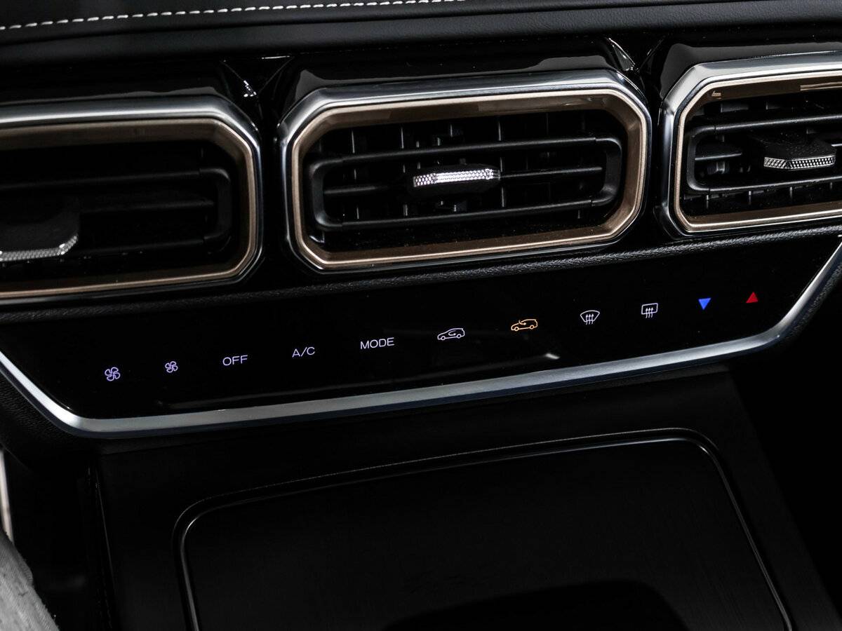 Купить JETOUR X70 PLUS I Рестайлинг, 2025, 4 800 км, фото №19