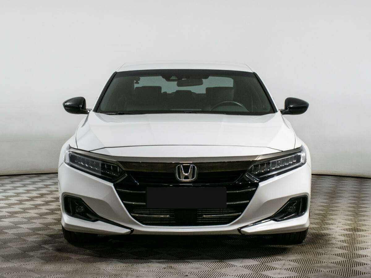 Купить Honda Accord, 2022, 13 564 км, фото №2