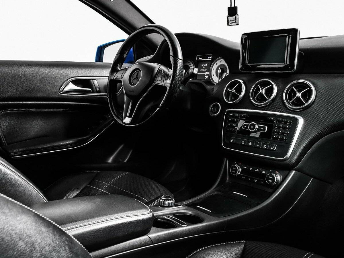 Купить Mercedes-Benz A-Класс 200, 2013, 237 036 км, фото №9