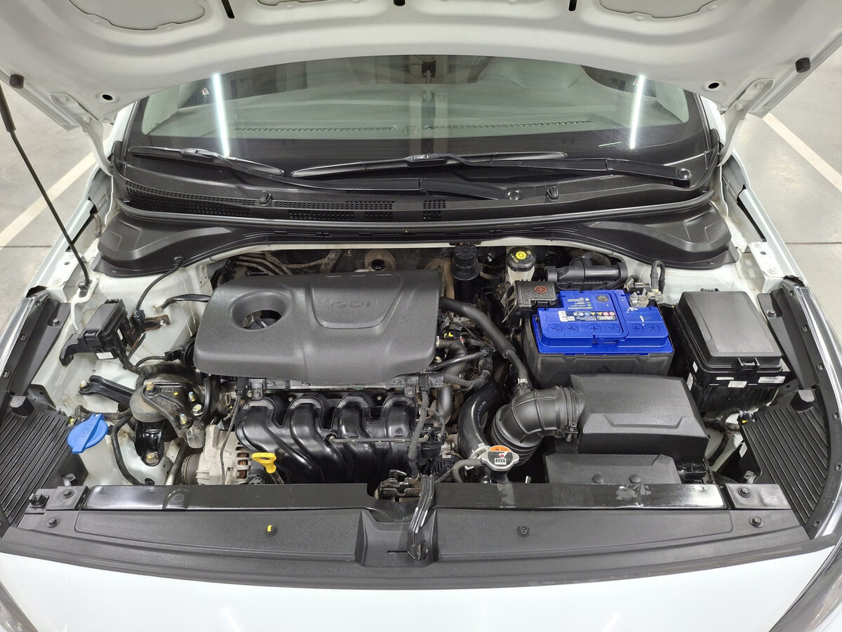 Купить Hyundai Solaris II, 2017, 51 103 км, фото №9