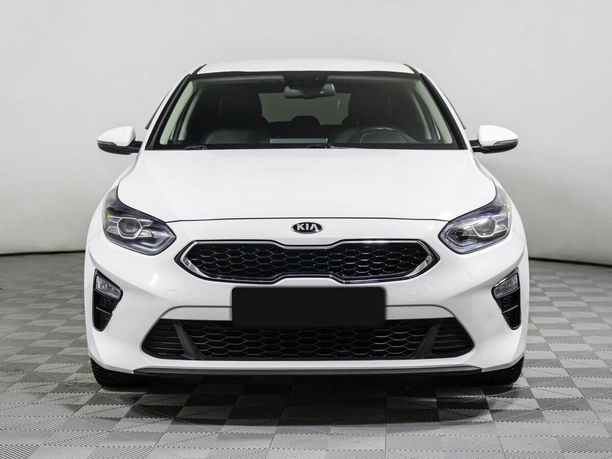 Купить Kia Ceed III, 2021, 59 000 км, фото №2
