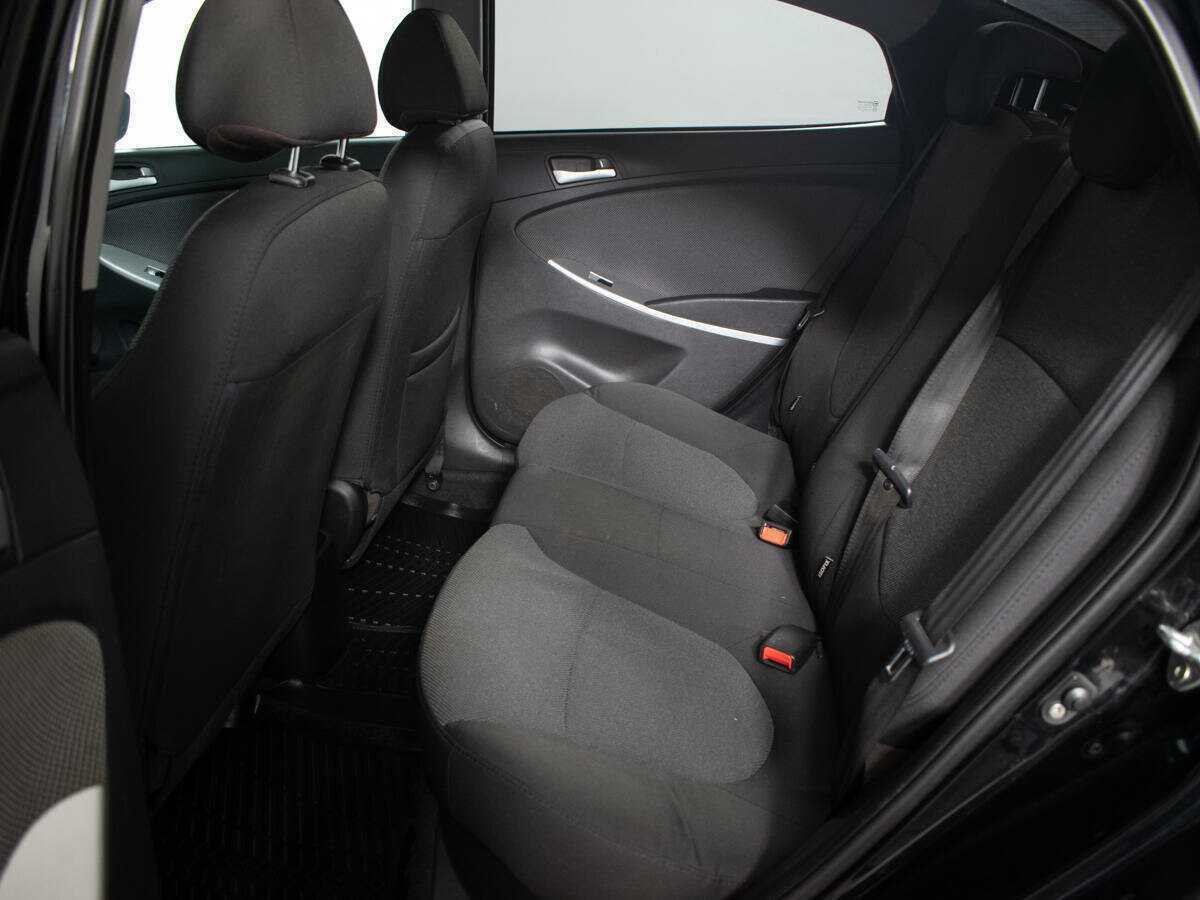 Купить Hyundai Solaris, 2013, 233 735 км, фото №10