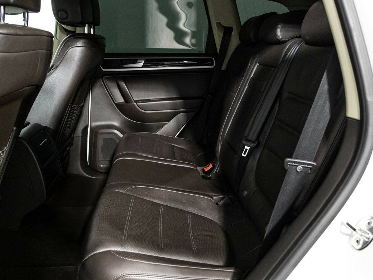 Купить Volkswagen Touareg, 2013, 198 000 км, фото №10