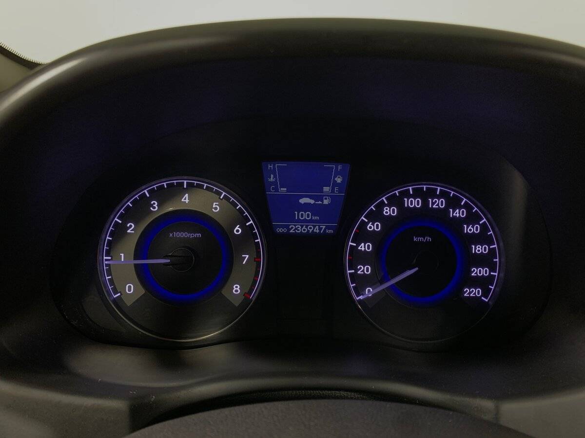 Купить Hyundai Solaris, 2013, 236 946 км, фото №14