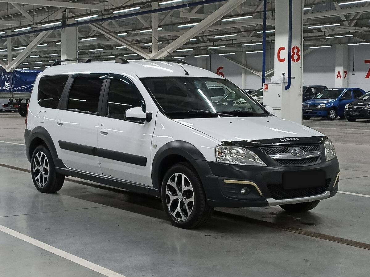 Купить Lada (ВАЗ) Largus Cross, 2017, 200 985 км, фото №3