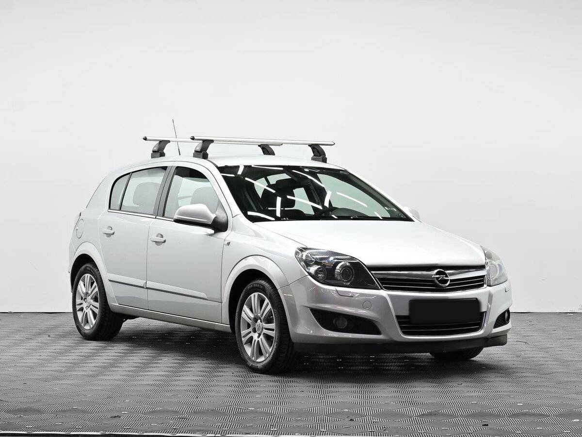 Купить Opel Astra, 2012, 182 000 км, фото №2