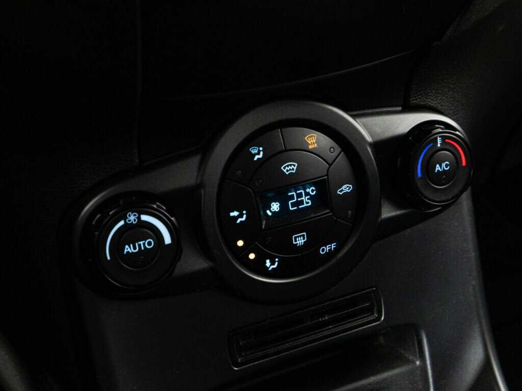 Купить Ford Fiesta, 2015, 117 383 км, фото №15