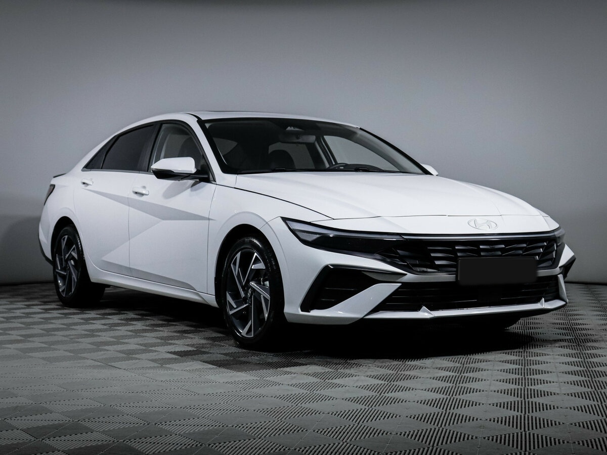 Купить Hyundai Elantra VII (CN7) Рестайлинг, 2024, 9 266 км, фото №3