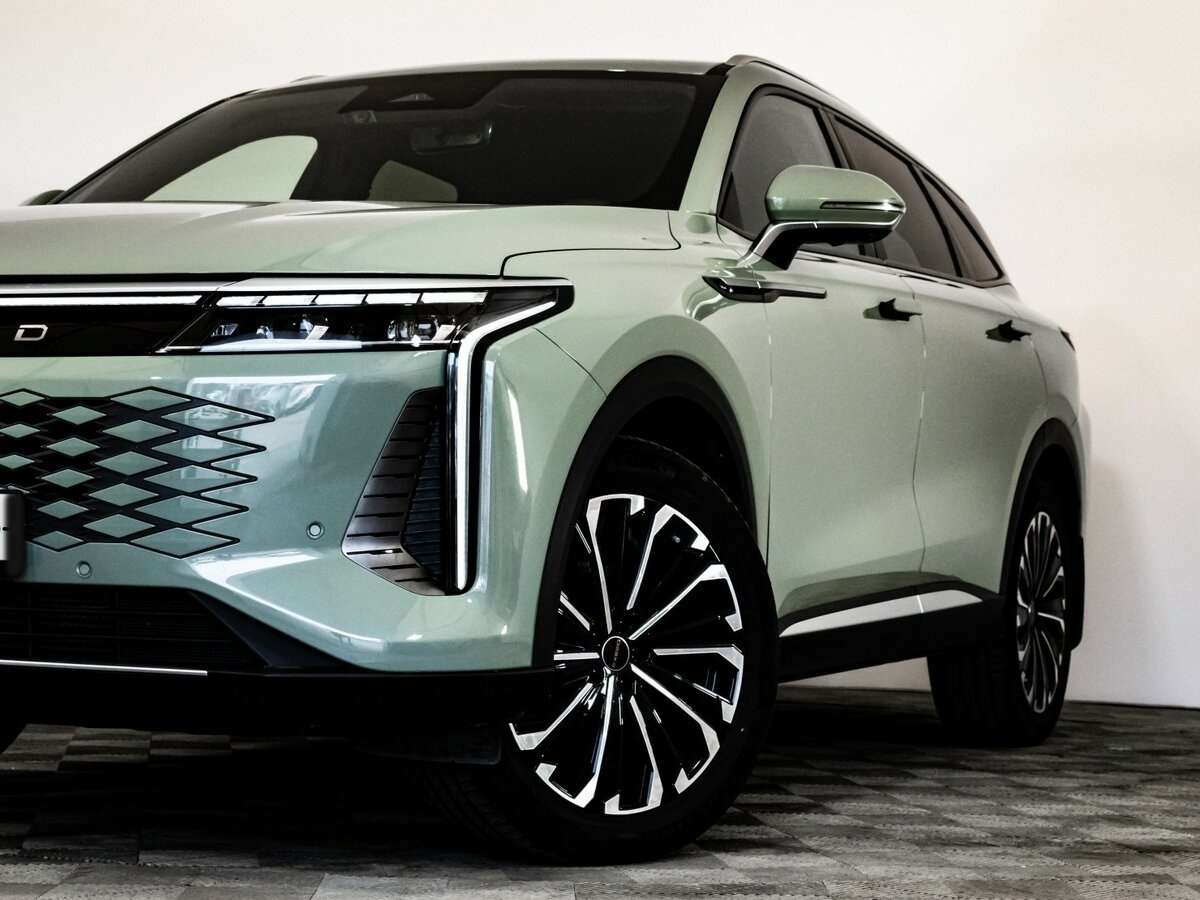 Купить Exeed RX, 2023, 70 901 км, фото №2