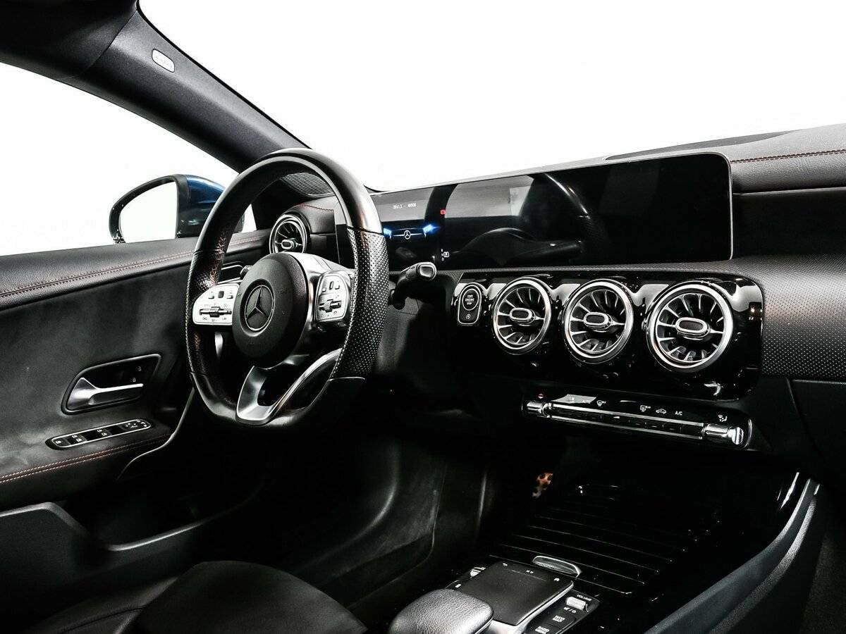 Купить Mercedes-Benz CLA 200, 2020, 49 512 км, фото №9