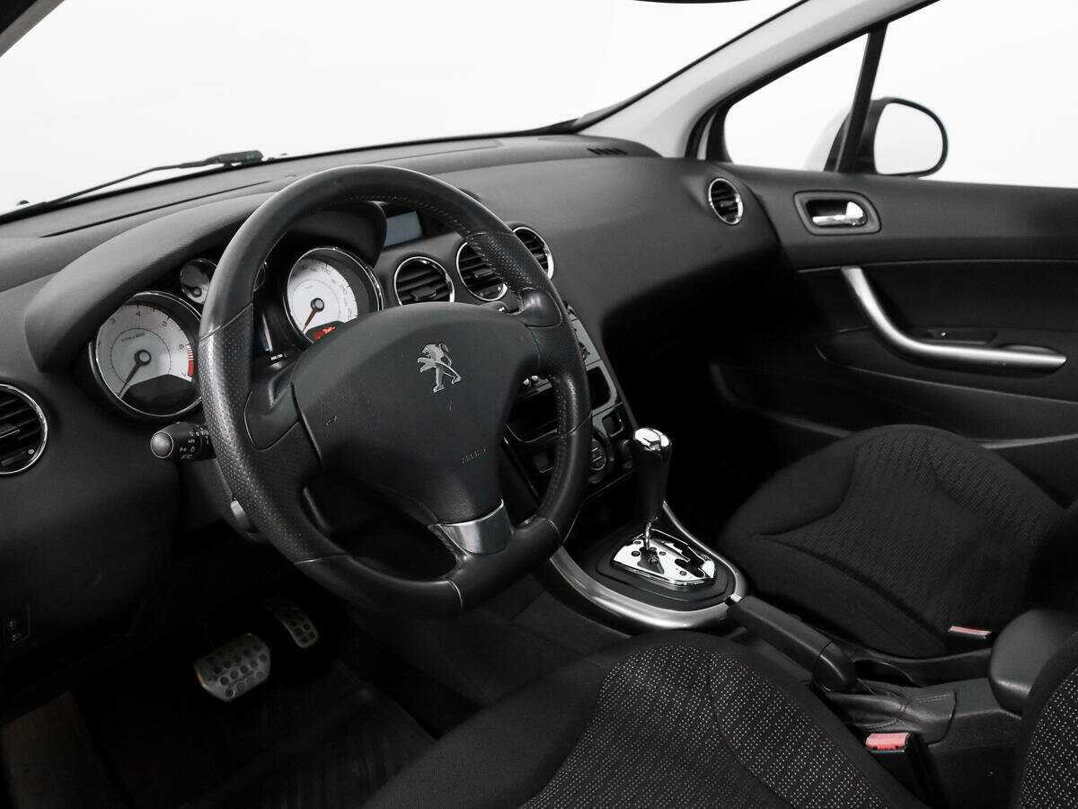 Купить Peugeot 308, 2012, 20 715 км, фото №9