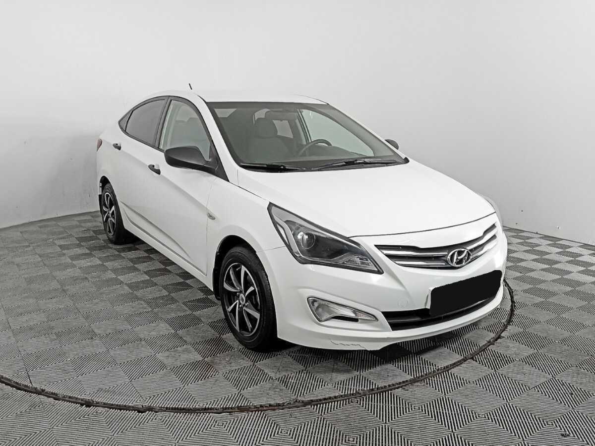 Купить Hyundai Solaris, 2015, 106 302 км, фото №3