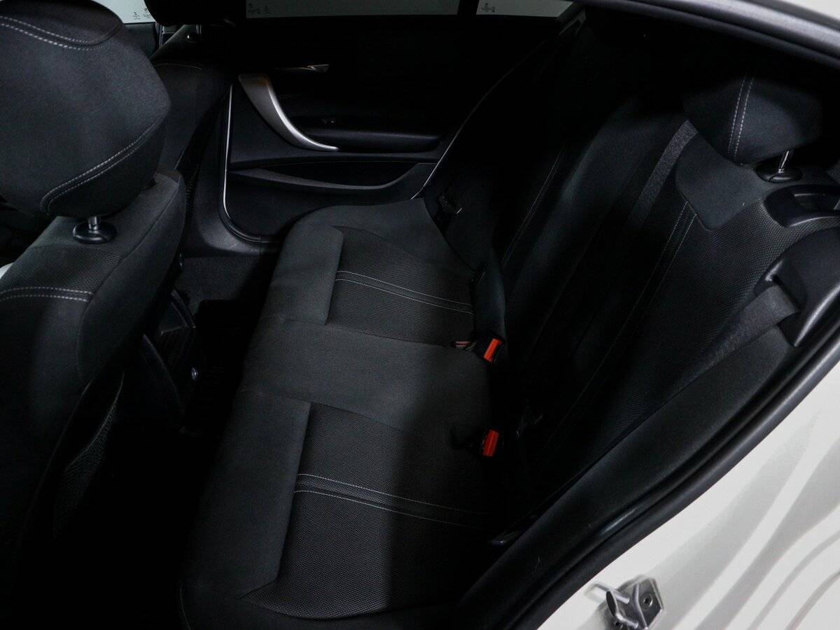 Купить BMW 1 серии 118i, 2017, 81 140 км, фото №10