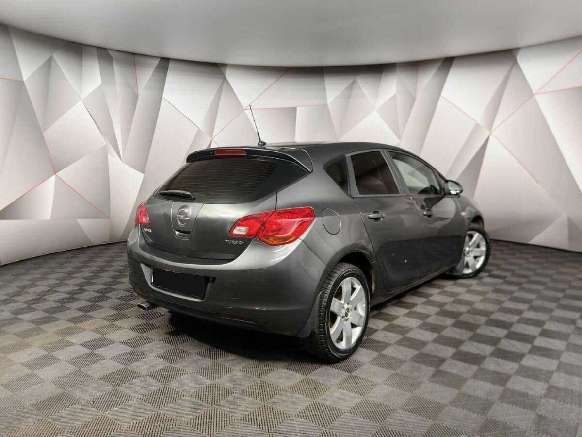 Купить Opel Astra, 2012, 156 000 км, фото №2