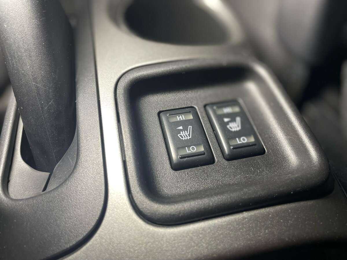 Купить Nissan Juke, 2012, 228 084 км, фото №16