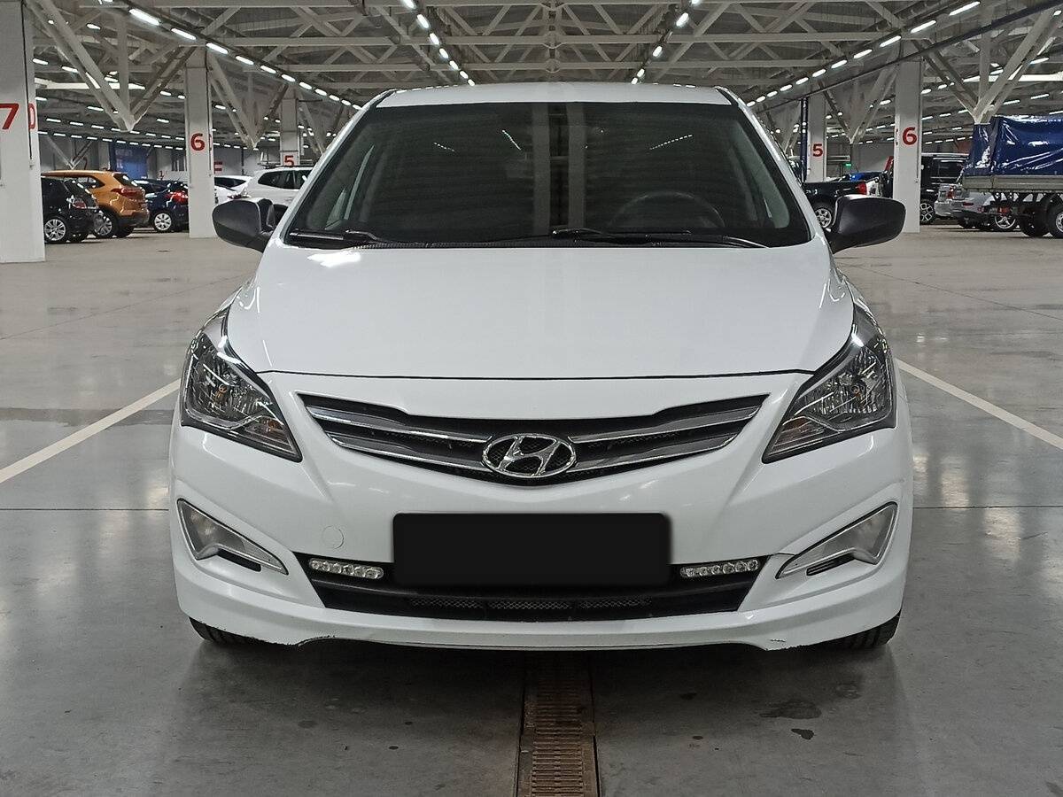 Купить Hyundai Solaris, 2015, 157 533 км, фото №2