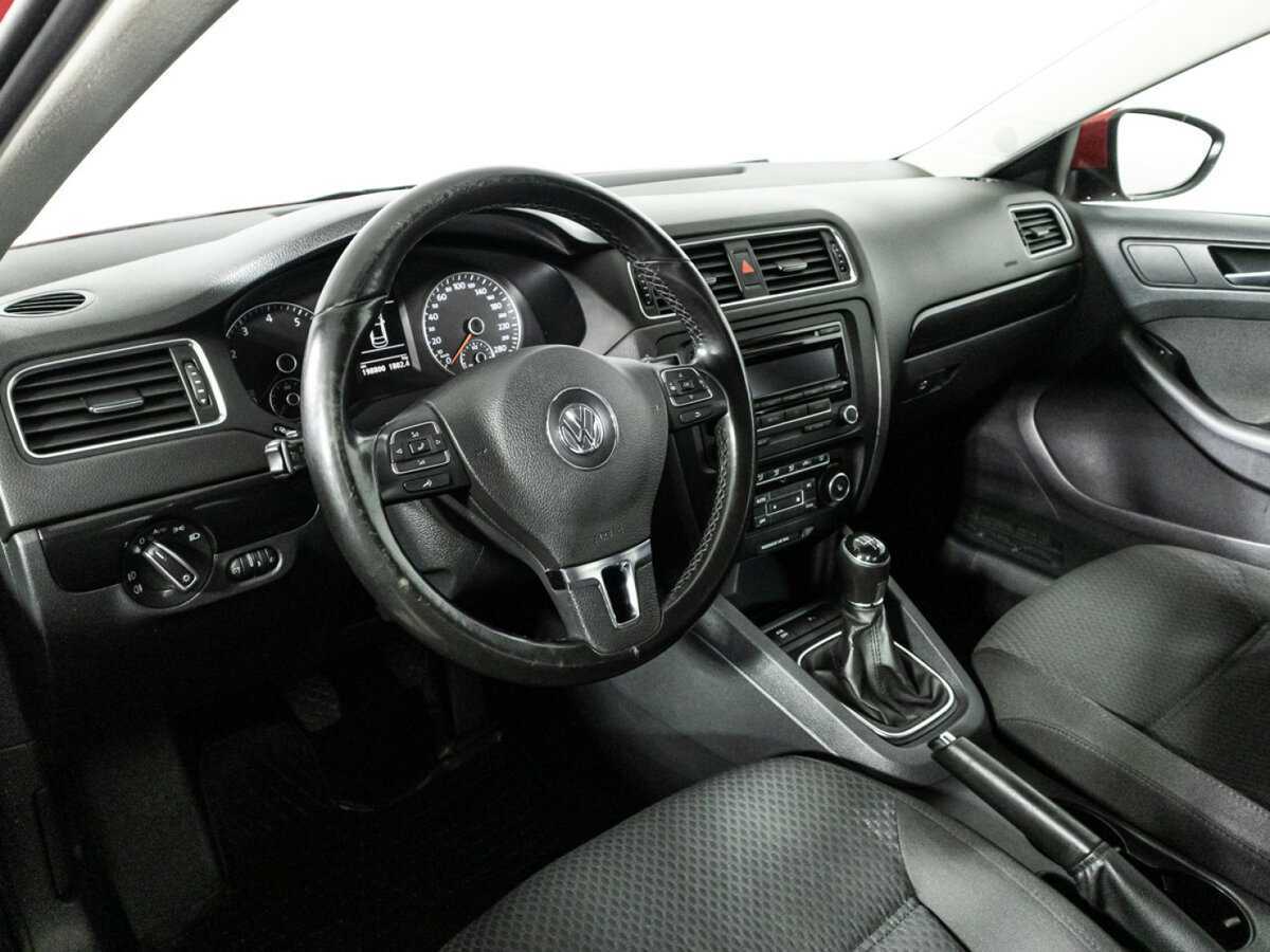 Купить Volkswagen Jetta, 2012, 198 799 км, фото №11