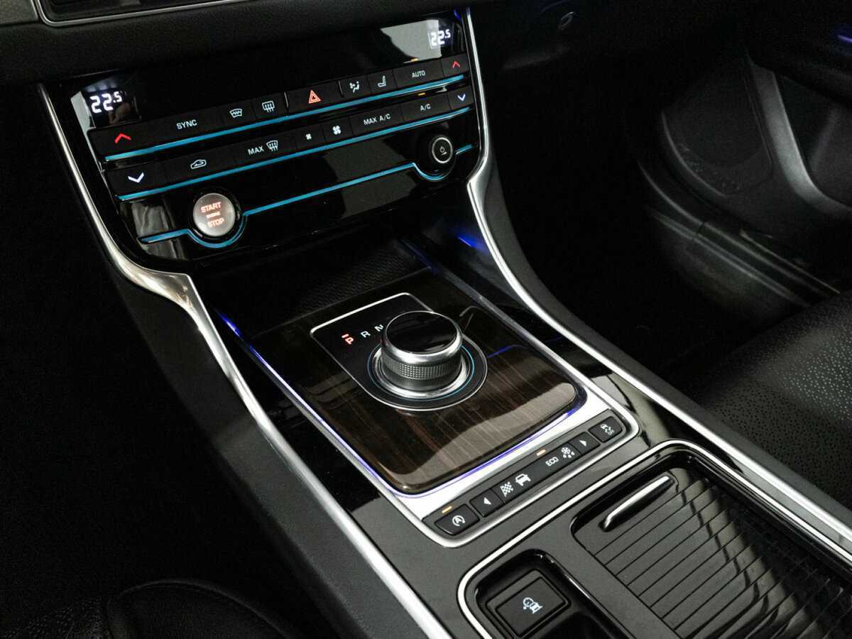 Купить Jaguar XF, 2016, 59 128 км, фото №22