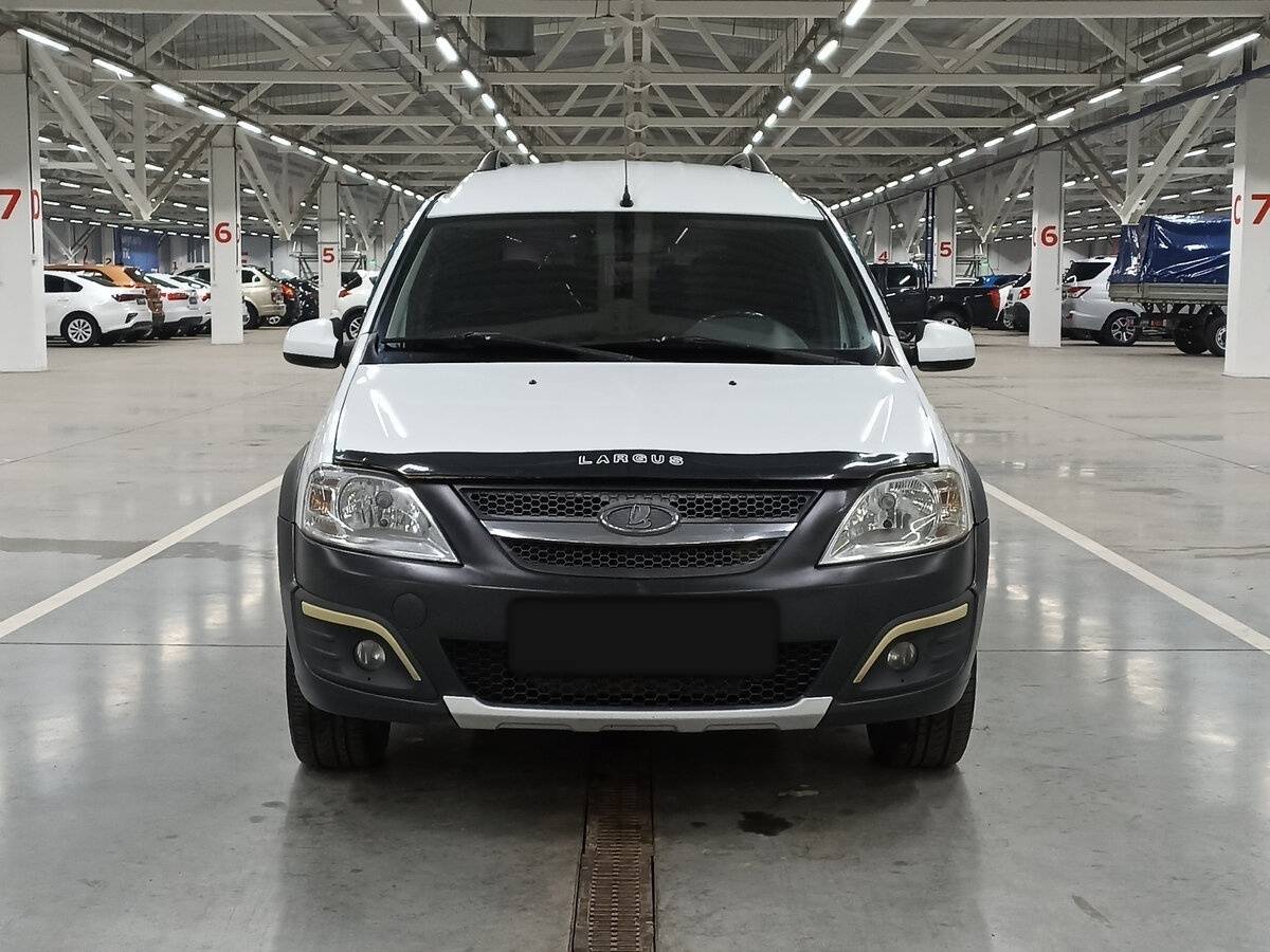 Купить Lada (ВАЗ) Largus Cross, 2017, 200 985 км, фото №2