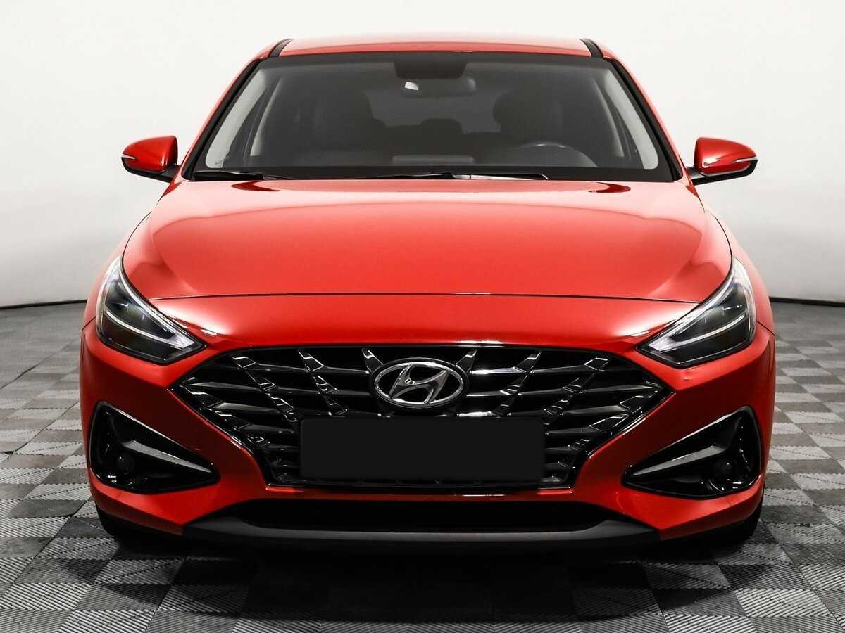 Купить Hyundai i30, 2022, 48 385 км, фото №2