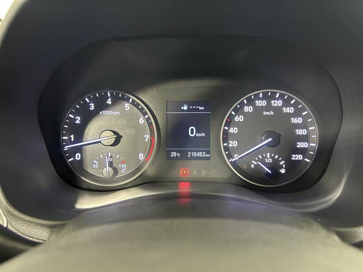 Купить Hyundai Solaris, 2017, 215 449 км, фото №11