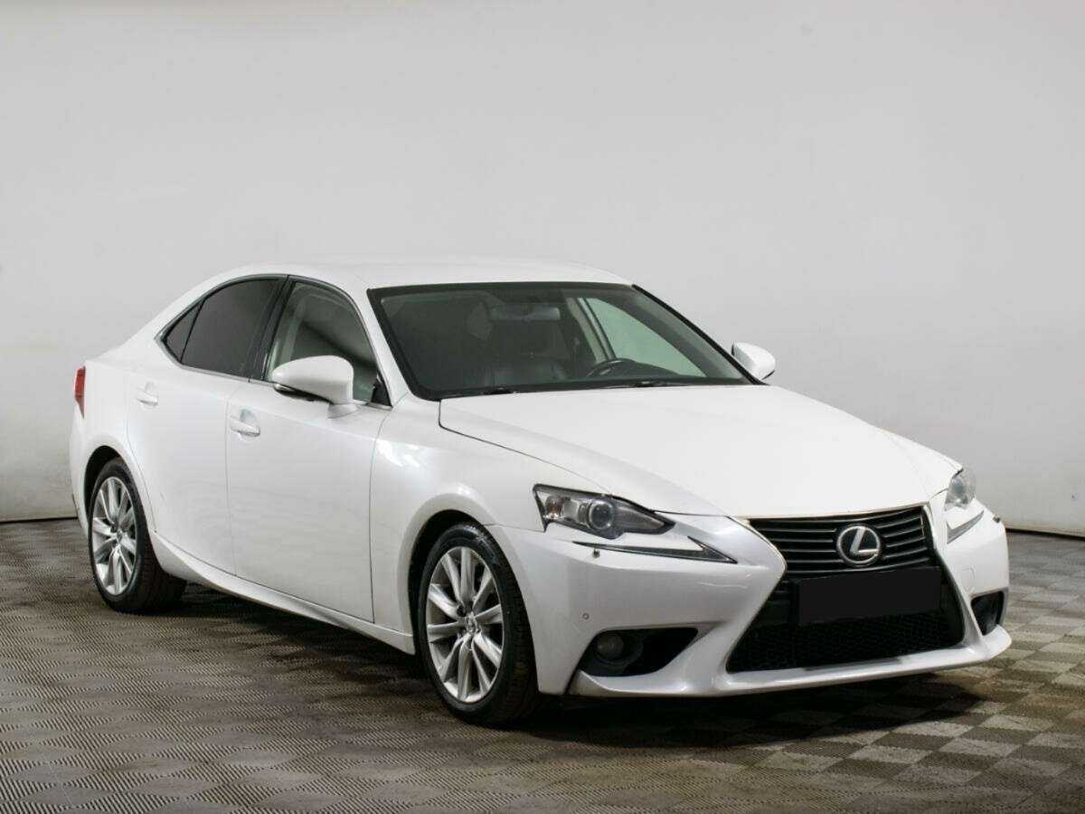 Lexus IS