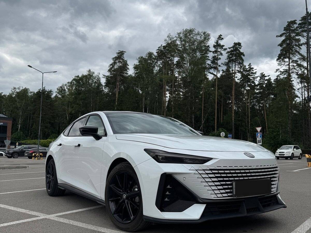 Changan UNI-V